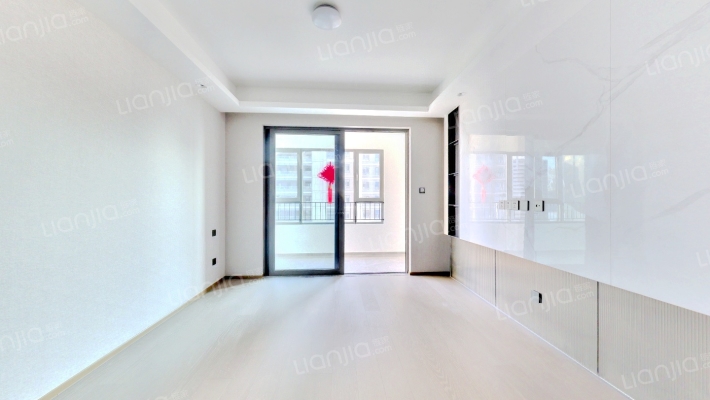 颐和铂岸江璟二手房实景图