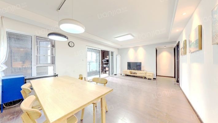 万科理想城三期星河二手房实景图