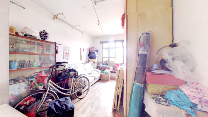 红汾里二手房实景图