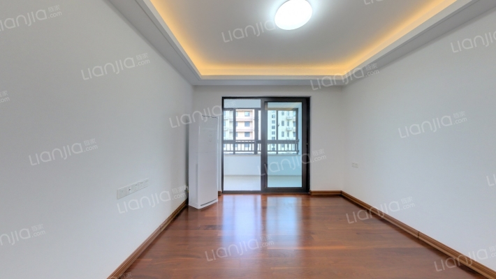 蓝天慧融花园二手房实景图