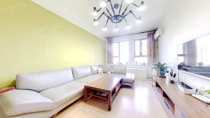 保利金香槟二手房实景图