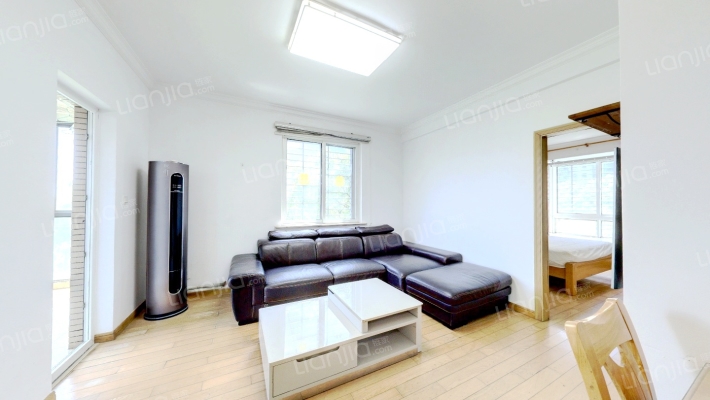 金领国际(公寓)二手房实景图