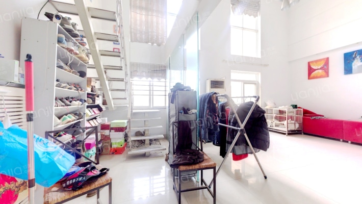 缤纷四季二手房实景图