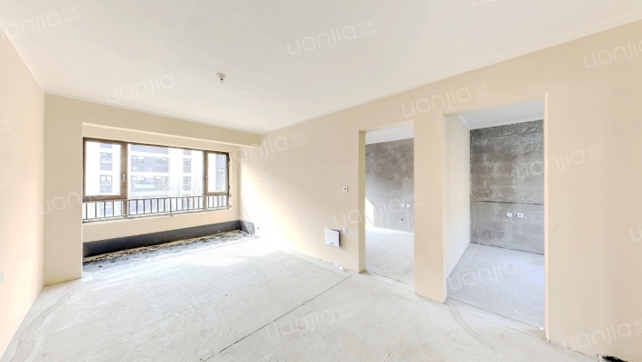 四季春晓二手房实景图