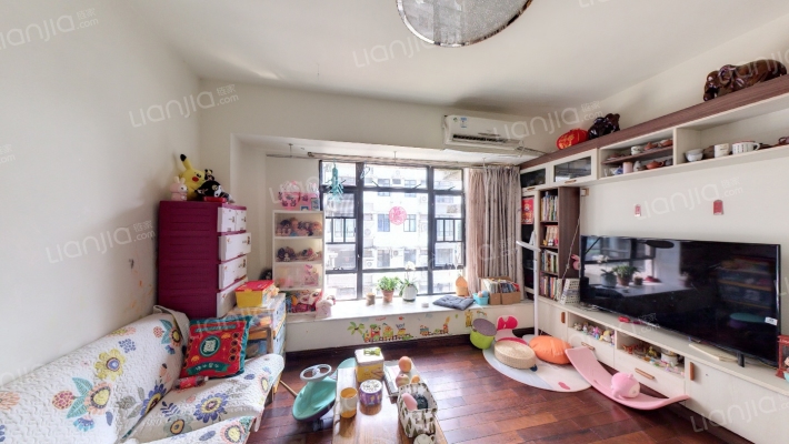 丽江花园丽茵楼二手房实景图