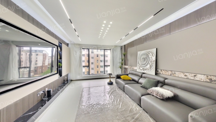 万达江畔人家二手房实景图