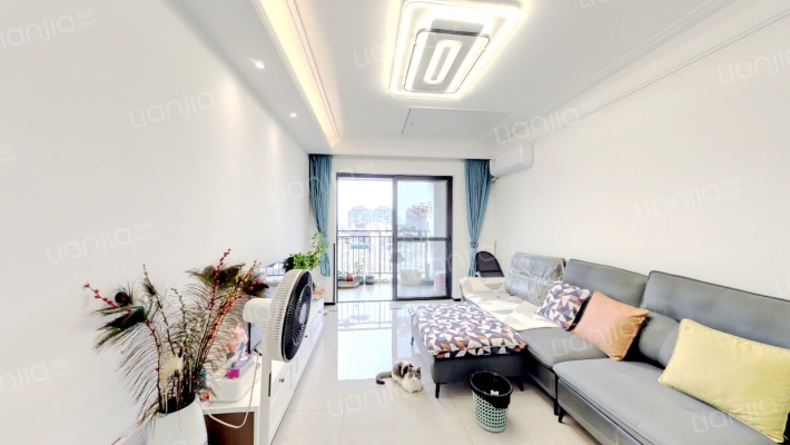 越秀逸泉锦翠二手房实景图