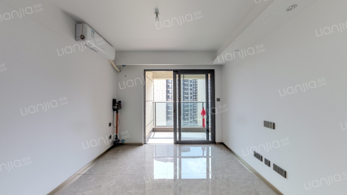 招商臻湾府二手房实景图