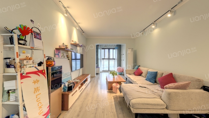 首航欣程二手房实景图