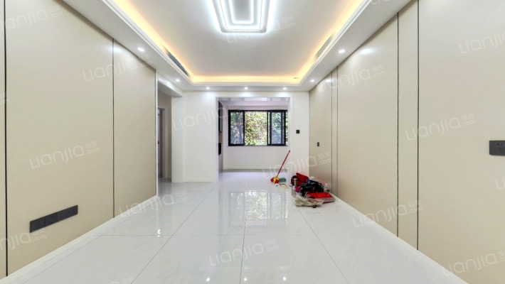 八二宿舍一区二手房实景图