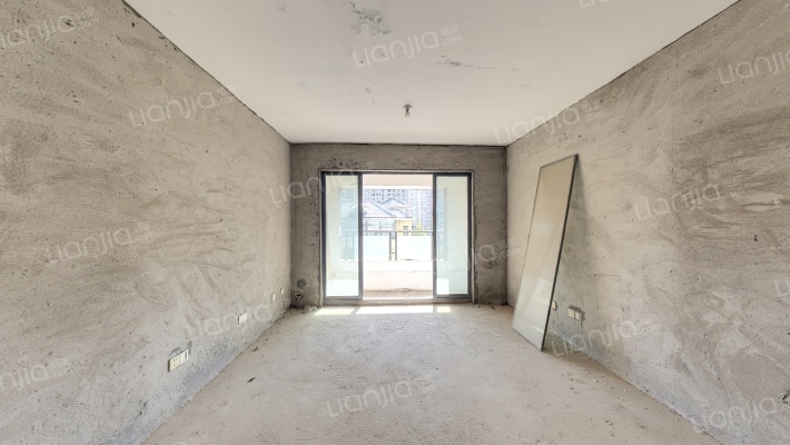 勤诚达新界二手房实景图