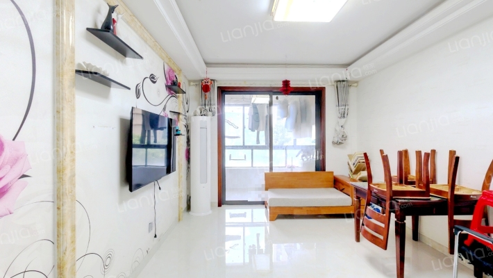 保利东郡律园二手房实景图