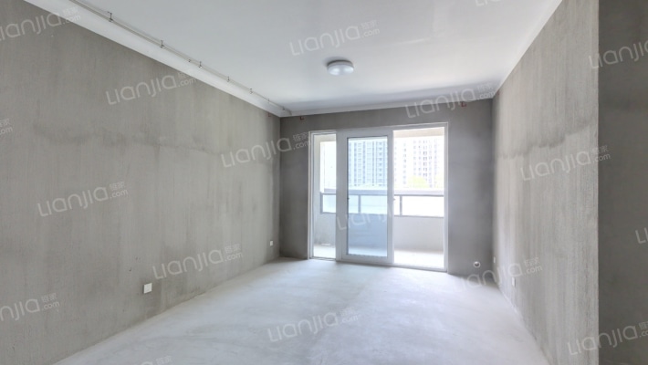 新兴岚湾三期东区二手房实景图