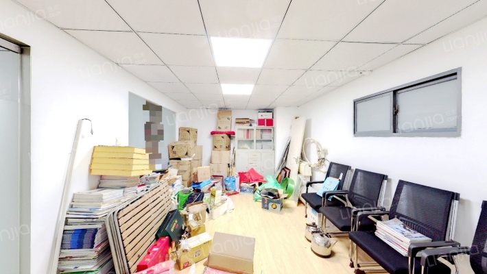 蓝筹国际二手房实景图