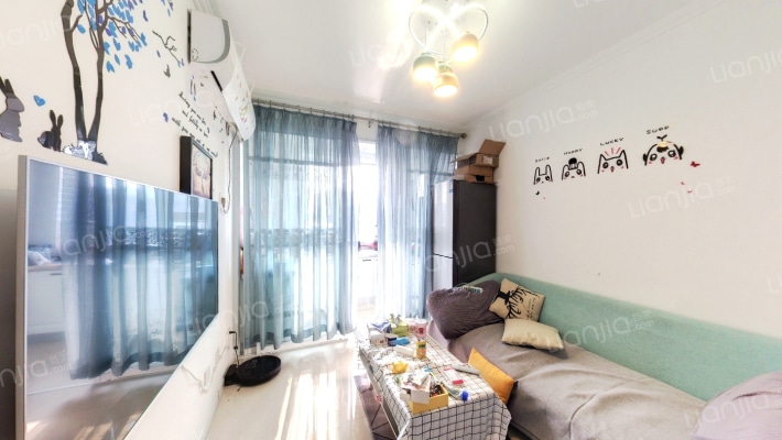 卢瓦尔小镇二手房实景图