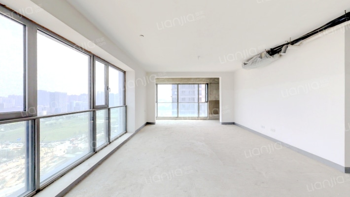 融创时代中心臻品园二手房实景图