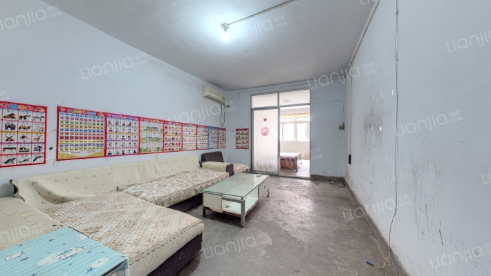 陕建机第四社区二手房实景图