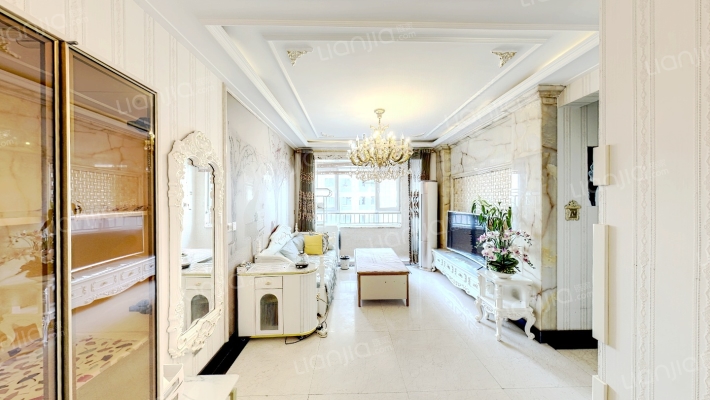 北欧河畔二手房实景图