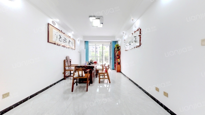 白金汉府二手房实景图