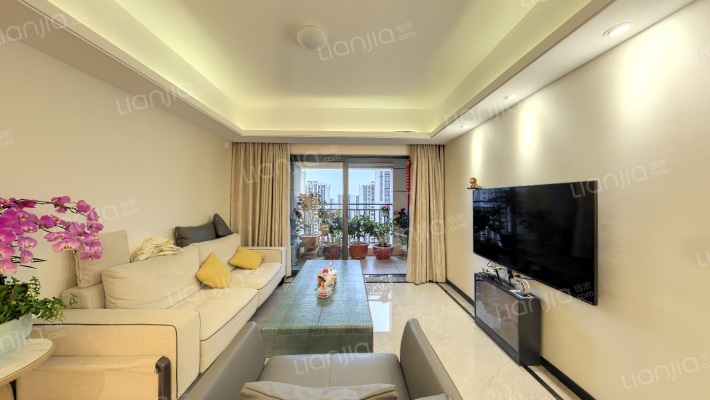 中国铁建领秀公馆二手房实景图