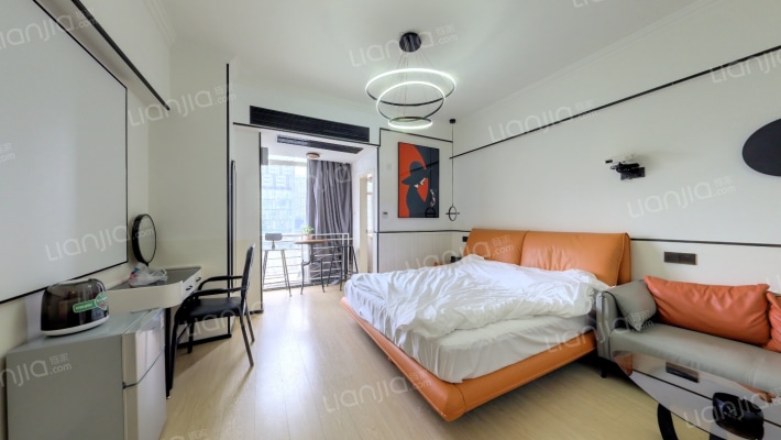 蓝光郁金香花园广场二手房实景图