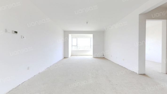 名湖花苑二手房实景图