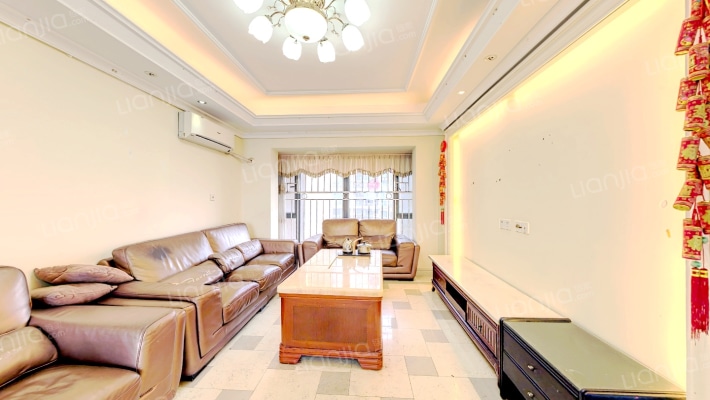 信义湛宝广场二手房实景图