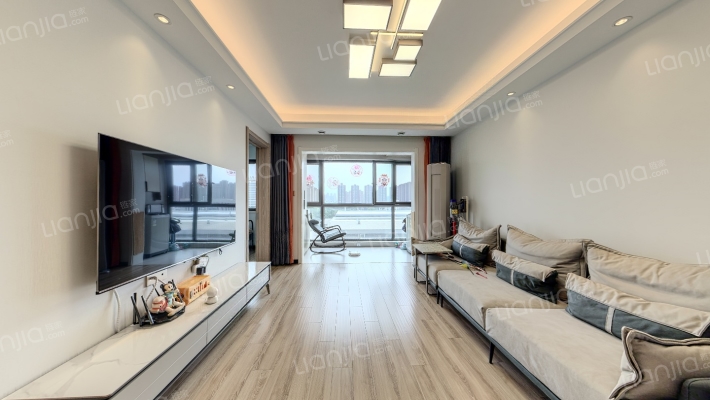 万科公园大道二手房实景图