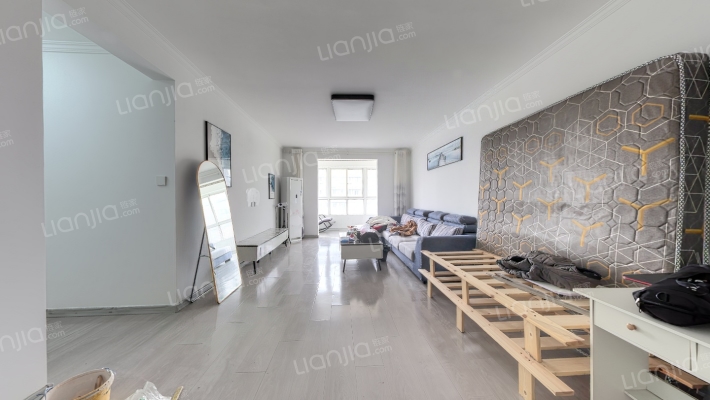 达成馨苑二手房实景图