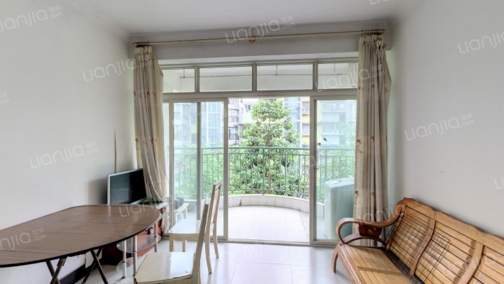 宝桐紫花园二手房实景图