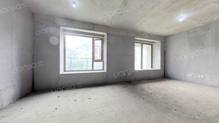 保利西堂里院二手房实景图