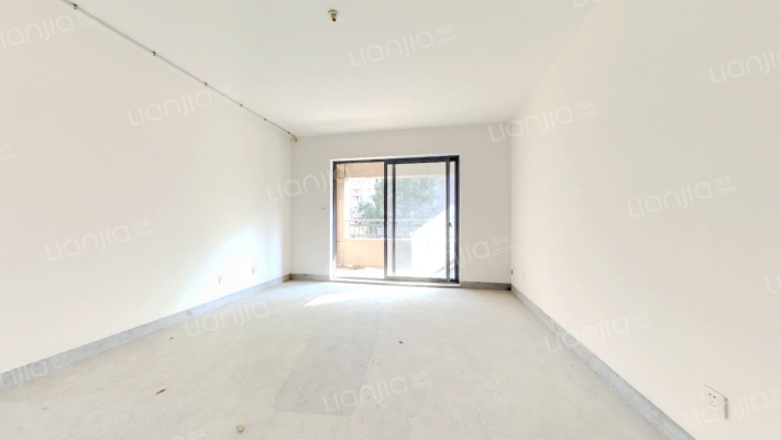 湖山香颂湾东区二手房实景图