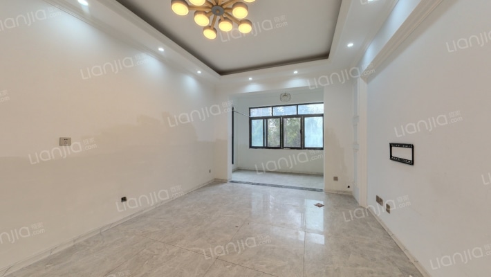 水岸花都二手房实景图