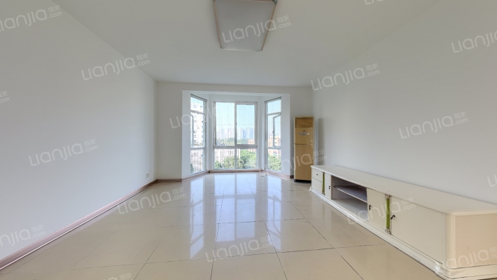 金色池塘二手房实景图