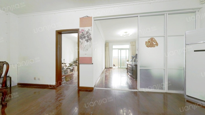 汇融广场二手房实景图