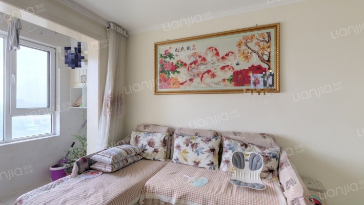 北欧河畔二手房实景图