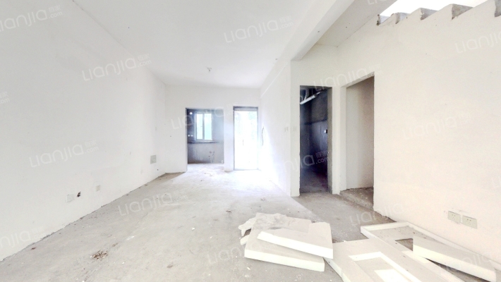 青霞山水卡伦德拉小镇二手房实景图