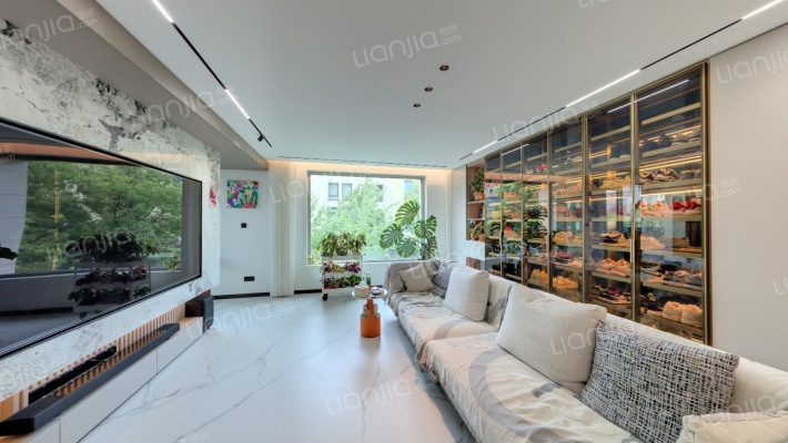 大宁揽翠艺墅二手房实景图