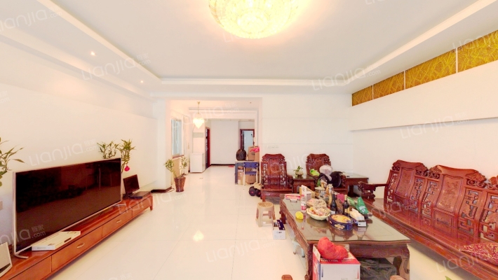 利嘉大广场西塔楼二手房实景图