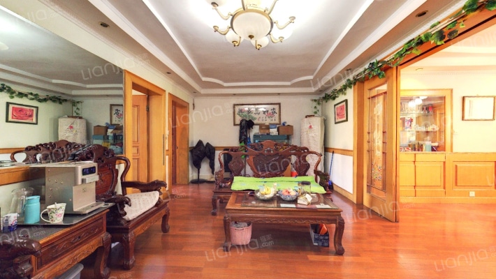 南新公寓二手房实景图