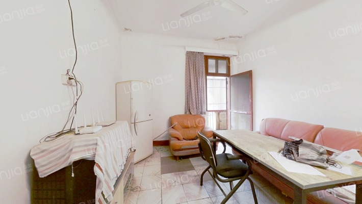 北湖街黄菱苑二手房实景图