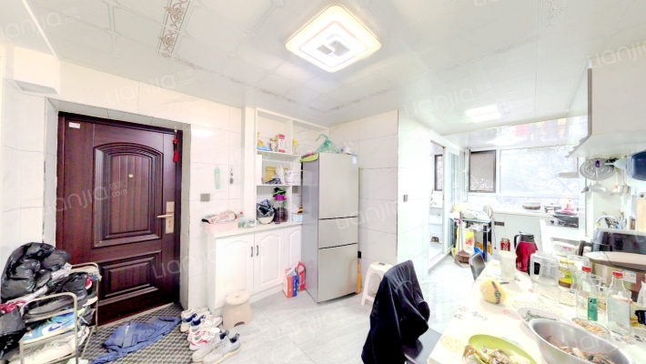 圣天社区二手房实景图