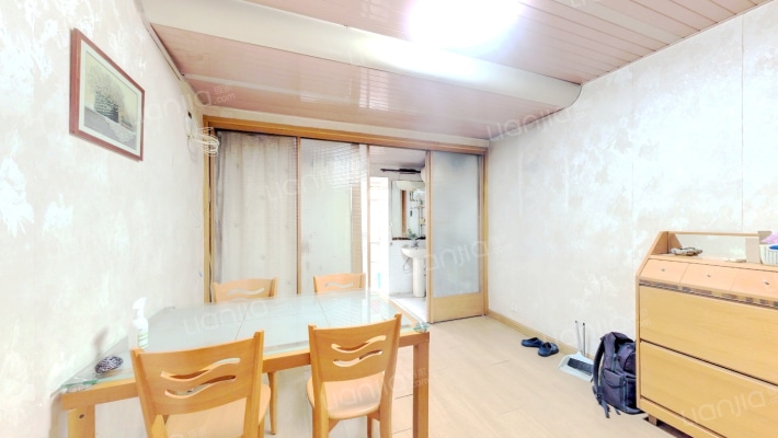 建筑设计院宿舍二手房实景图