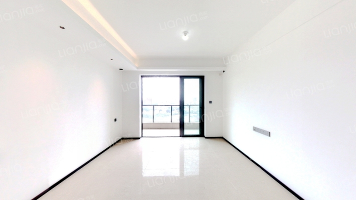 美的·东樾湾二手房实景图