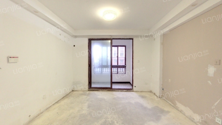 明卫佳苑南区(明卫路688弄)二手房实景图