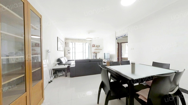 新世界东逸花园二手房实景图