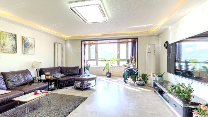 万地名苑二手房实景图