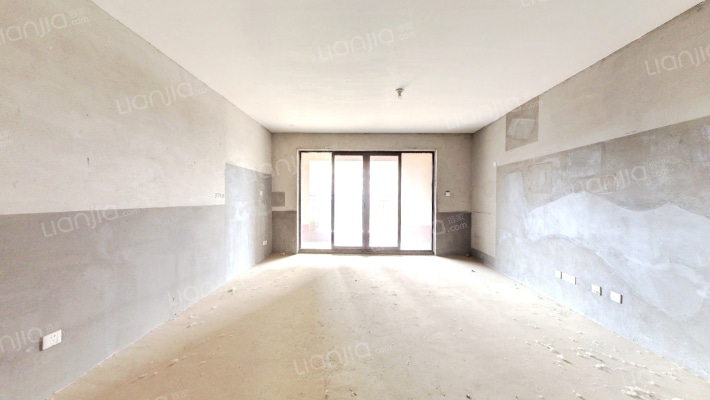 鲁能公馆2号院二手房实景图