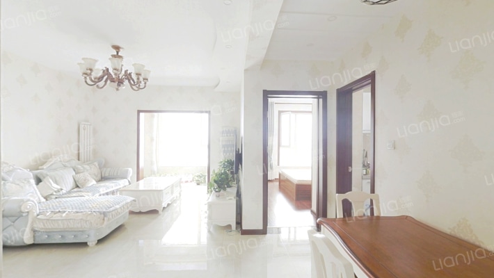 招商依云郡二手房实景图