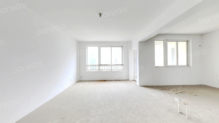 双龙花园东区二手房实景图